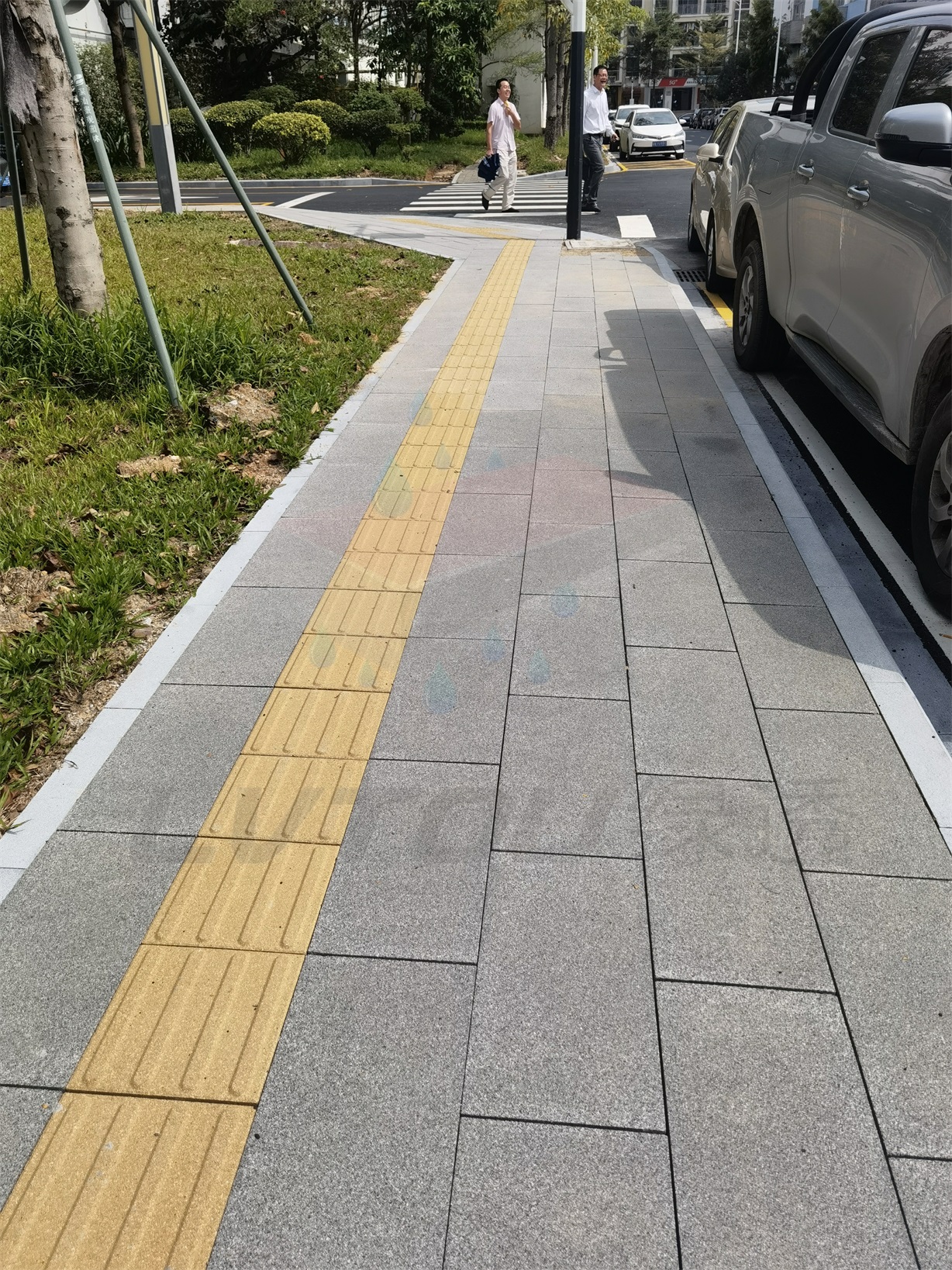 透水磚廠家助力海綿城市建設(shè)